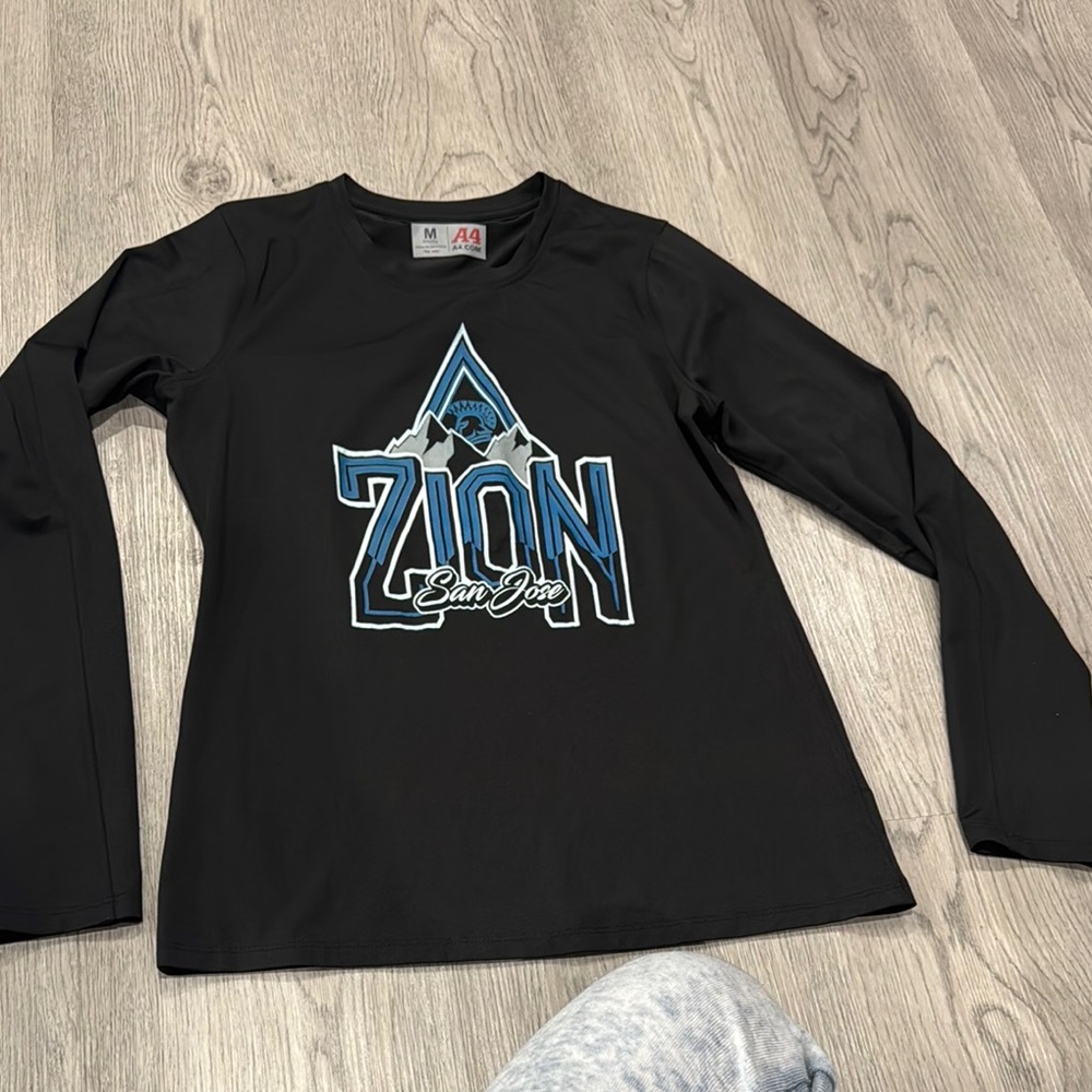 Black Long Sleeve Zion Graphic Tee